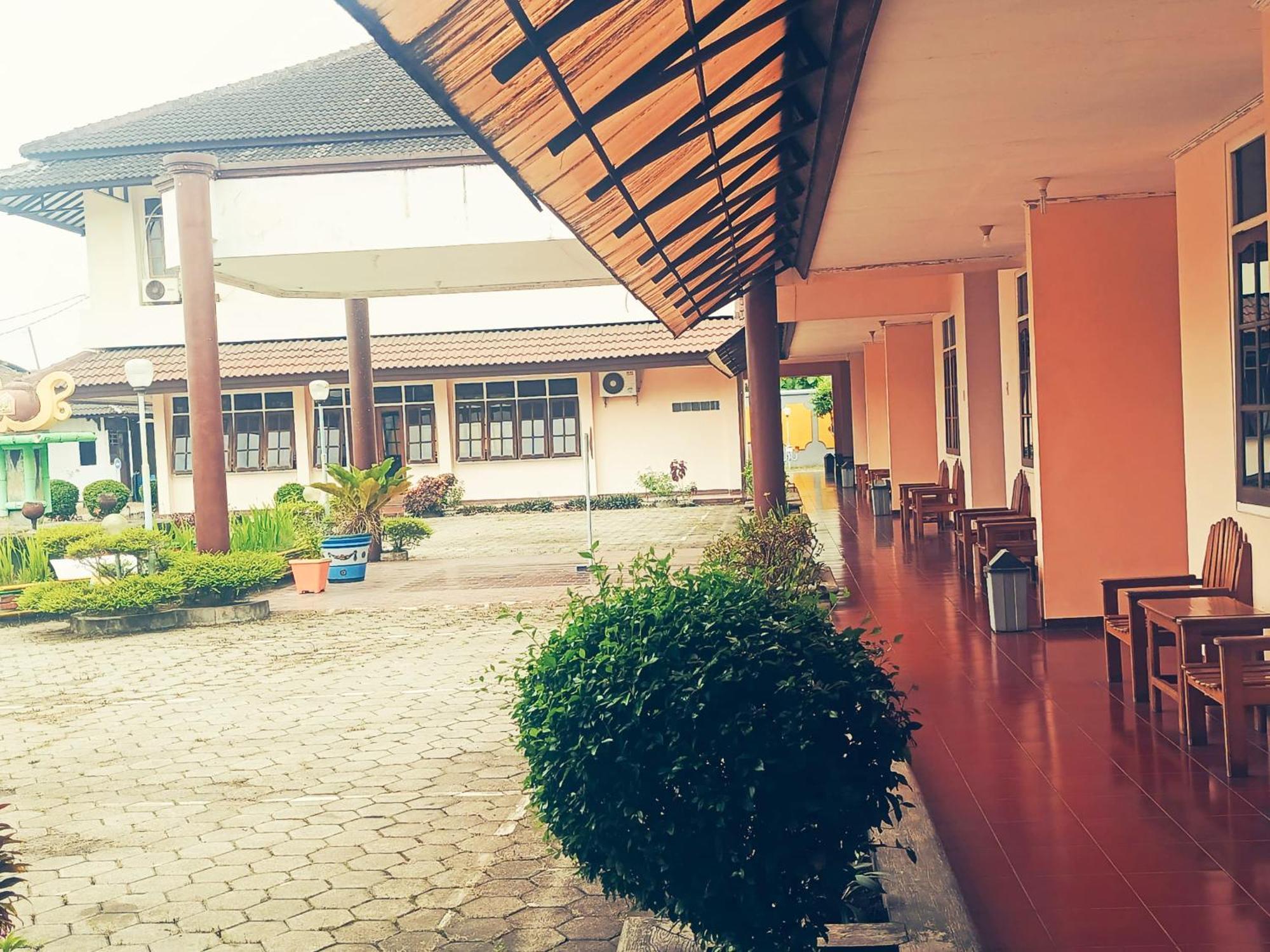 Hotel Wijaya بوروكيرتو المظهر الخارجي الصورة